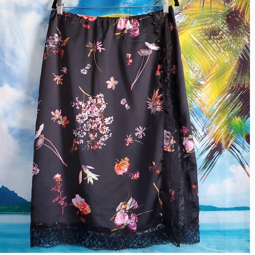 Victoria Secret Floral Black Skirt with Lace Trim X-Large